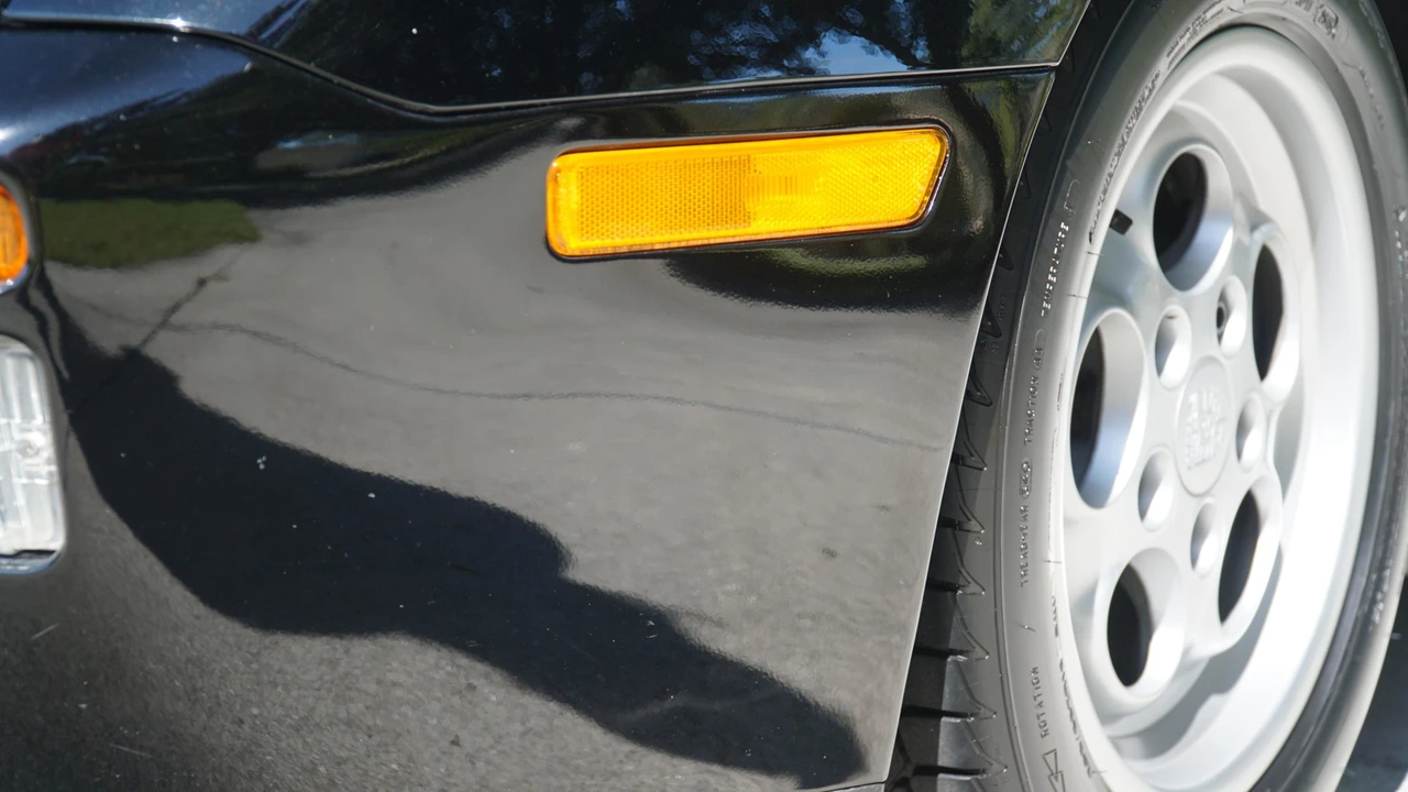 1986 Porsche 944 Turbo - Image 24 of 31