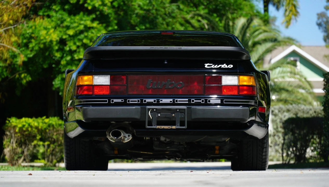 1986 Porsche 944 Turbo - Image 6 of 31