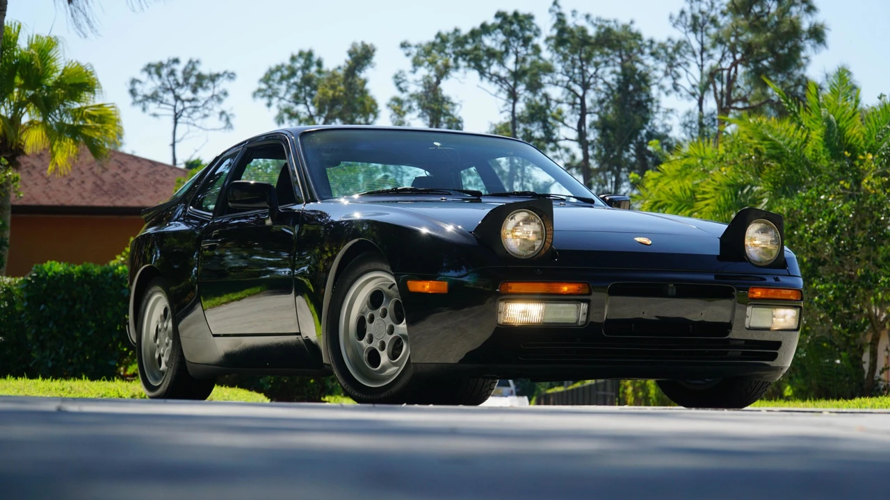 1986 Porsche 944 Turbo - Image 12 of 31