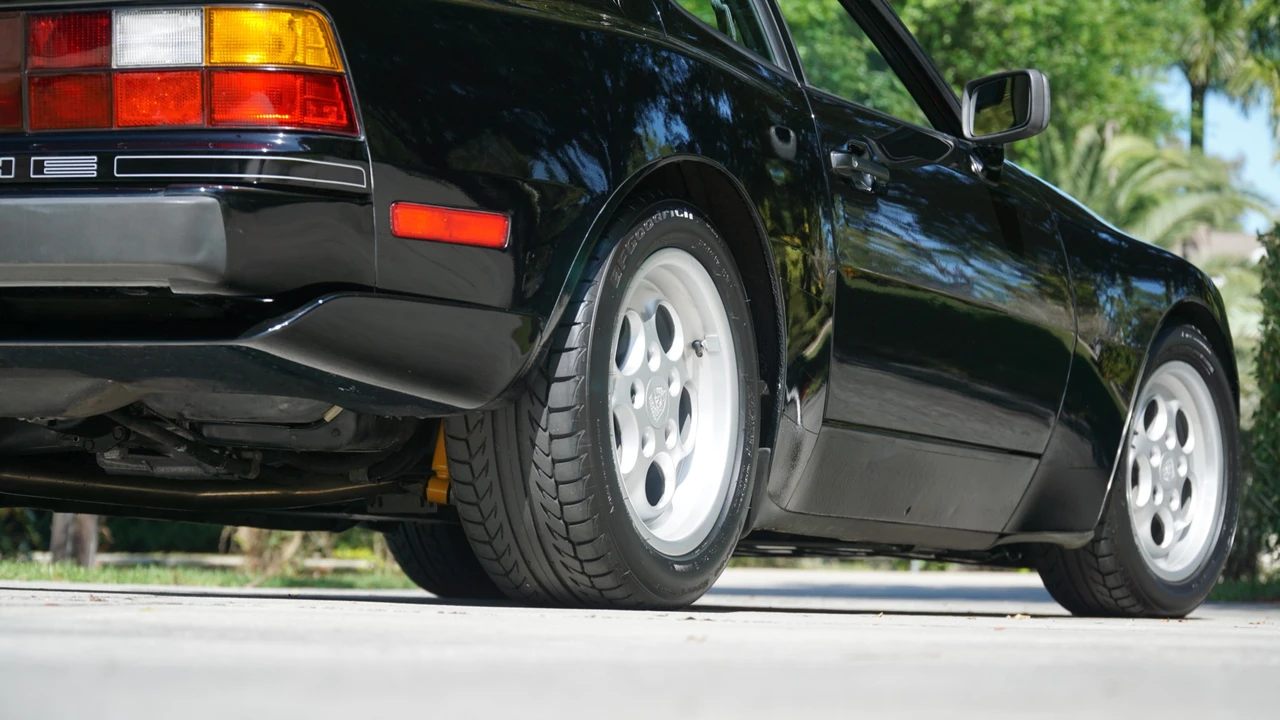 1986 Porsche 944 Turbo - Image 19 of 31