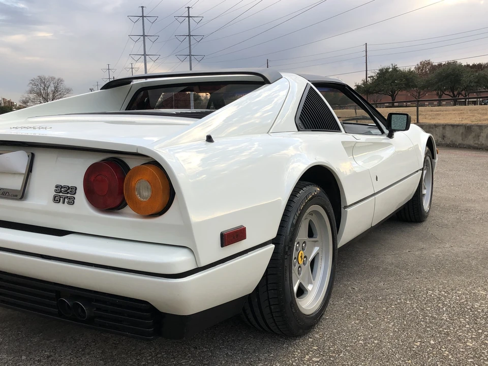 1987 Ferrari 328 GTS - Image 18 of 31