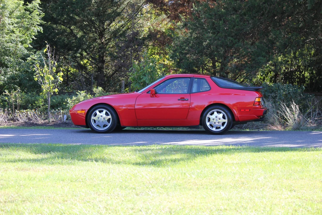 1988 Porsche 944 Turbo - Image 12 of 31