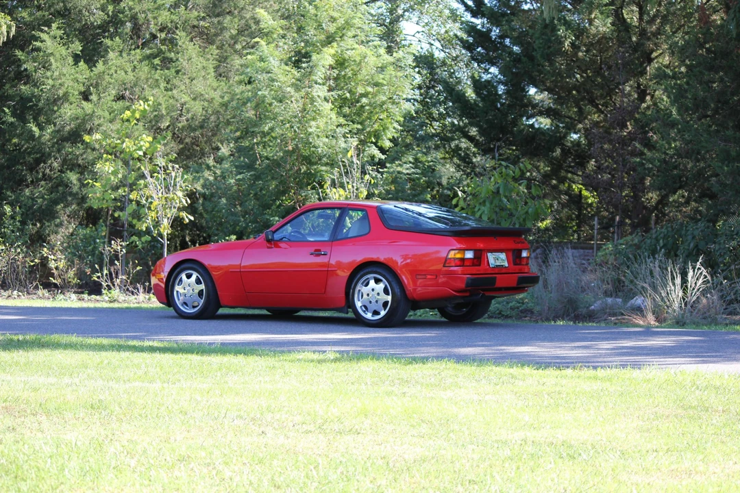 1988 Porsche 944 Turbo - Image 14 of 31