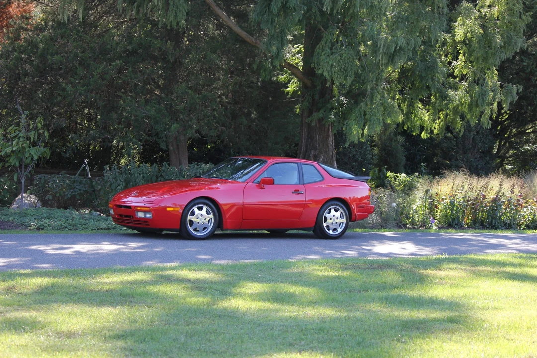 1988 Porsche 944 Turbo - Image 2 of 31