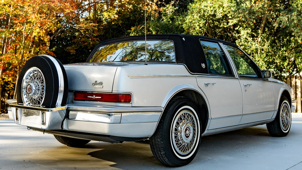 1989 Cadillac Seville - Image 10 of 31