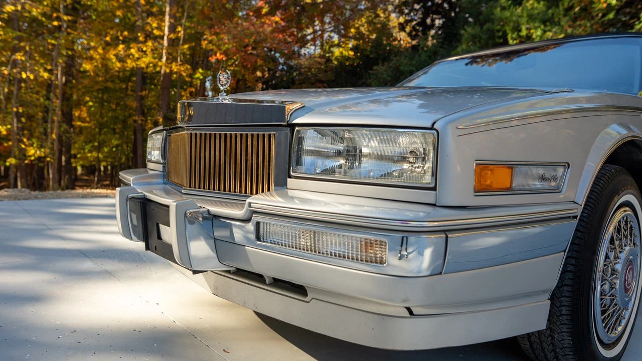 1989 Cadillac Seville - Image 18 of 31