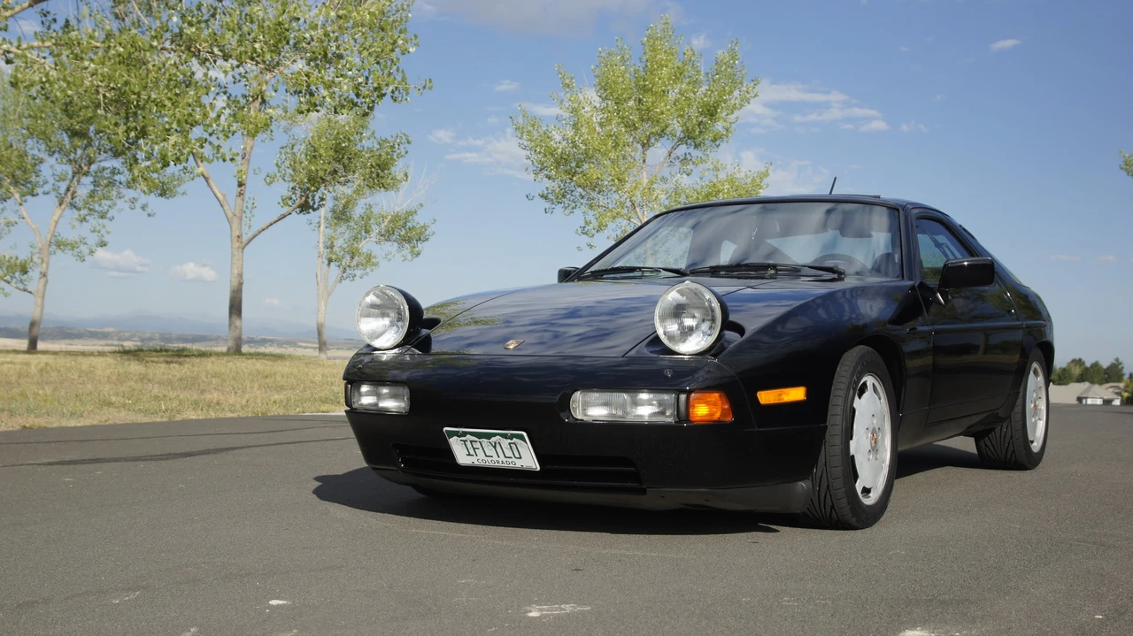 1989 Porsche 928 S4 - Image 15 of 31