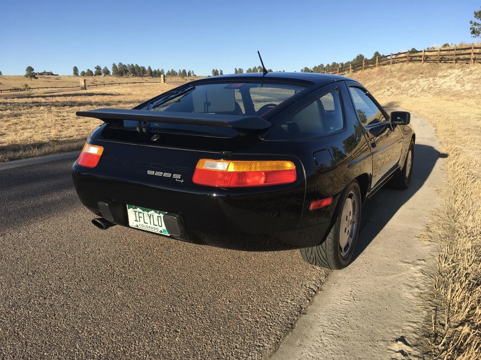 1989 Porsche 928 S4 - Image 5 of 31