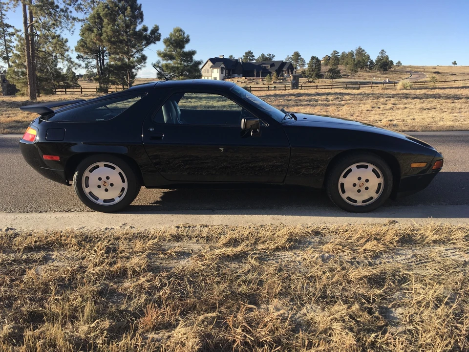 1989 Porsche 928 S4 - Image 3 of 31