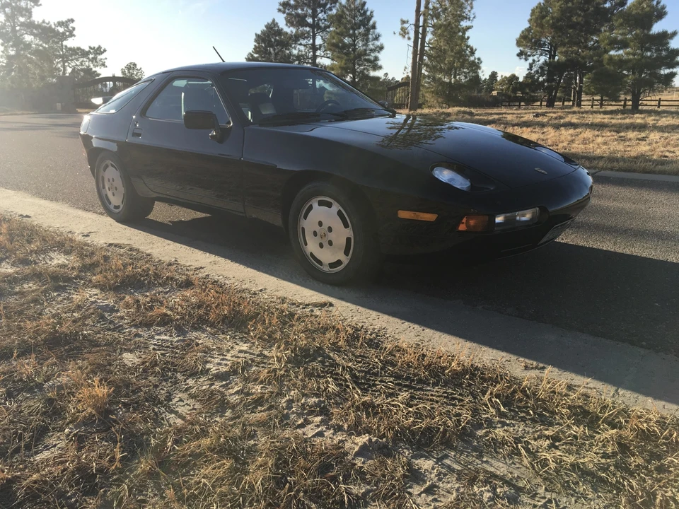 1989 Porsche 928 S4 - Image 2 of 31