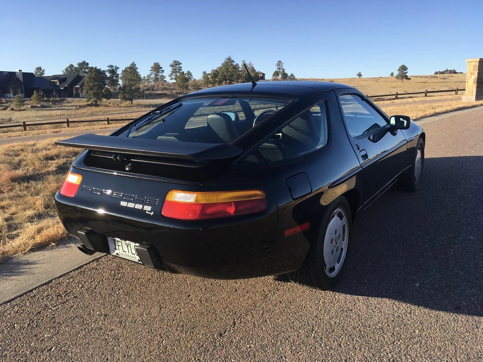 1989 Porsche 928 S4 - Image 6 of 31