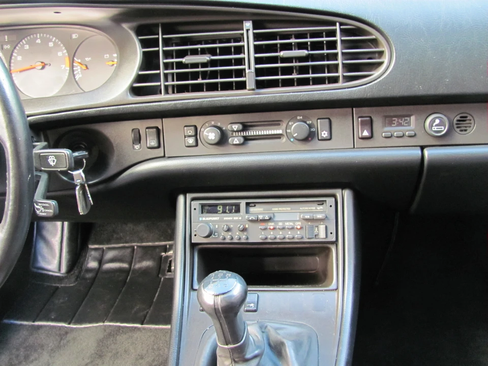 1989 Porsche 944 - Image 28 of 31