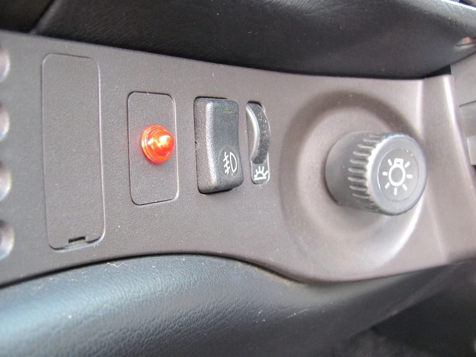 1989 Porsche 944 - Image 23 of 31