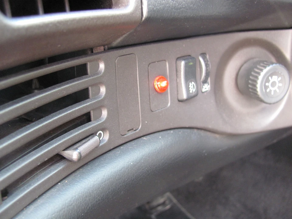 1989 Porsche 944 - Image 25 of 31
