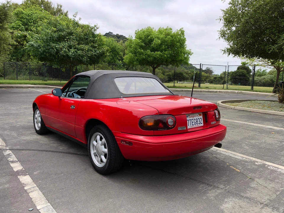 1990 Mazda NA MX-5 Miata - Image 5 of 31