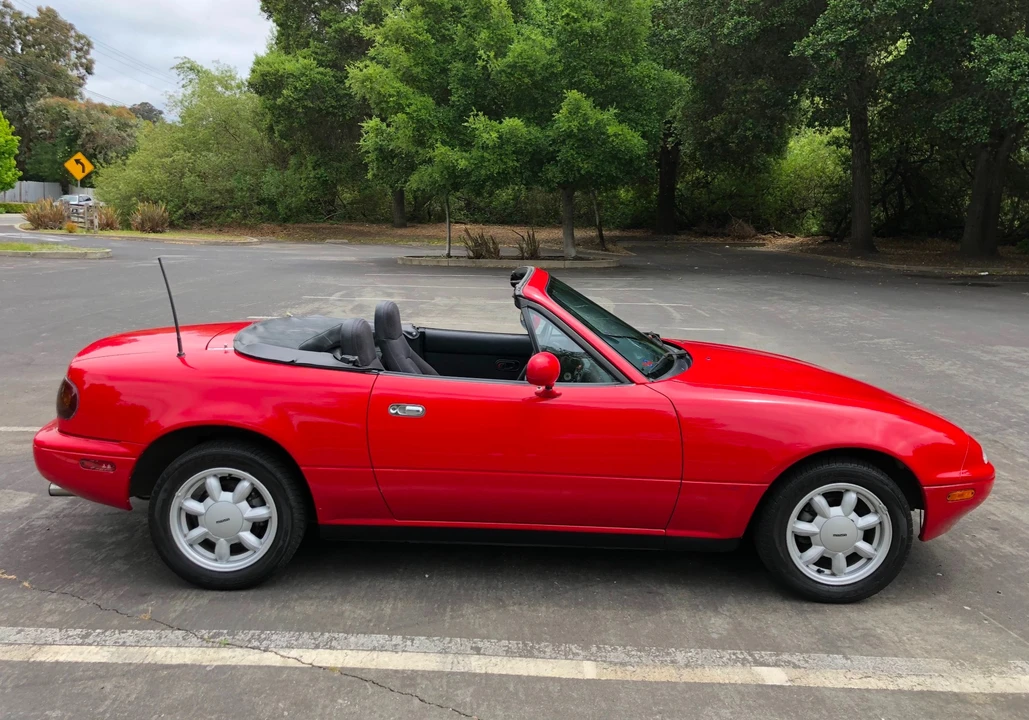 1990 Mazda NA MX-5 Miata - Image 11 of 31