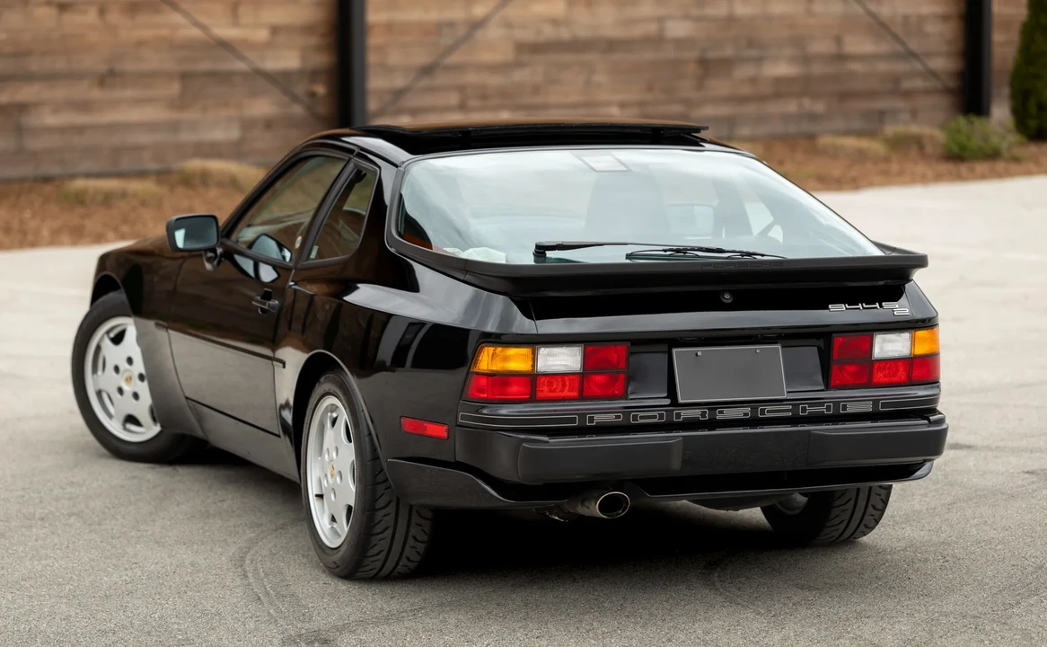 1990 Porsche 944 S2 - Image 12 of 31
