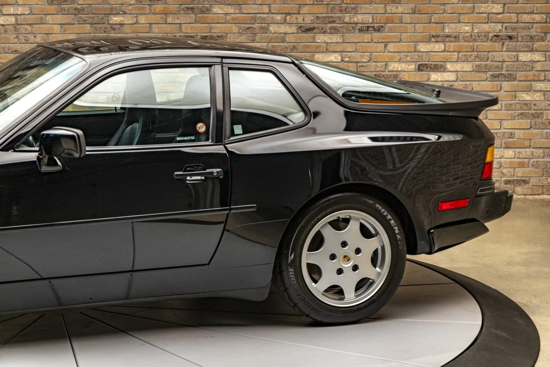 1990 Porsche 944 S2 - Image 25 of 31