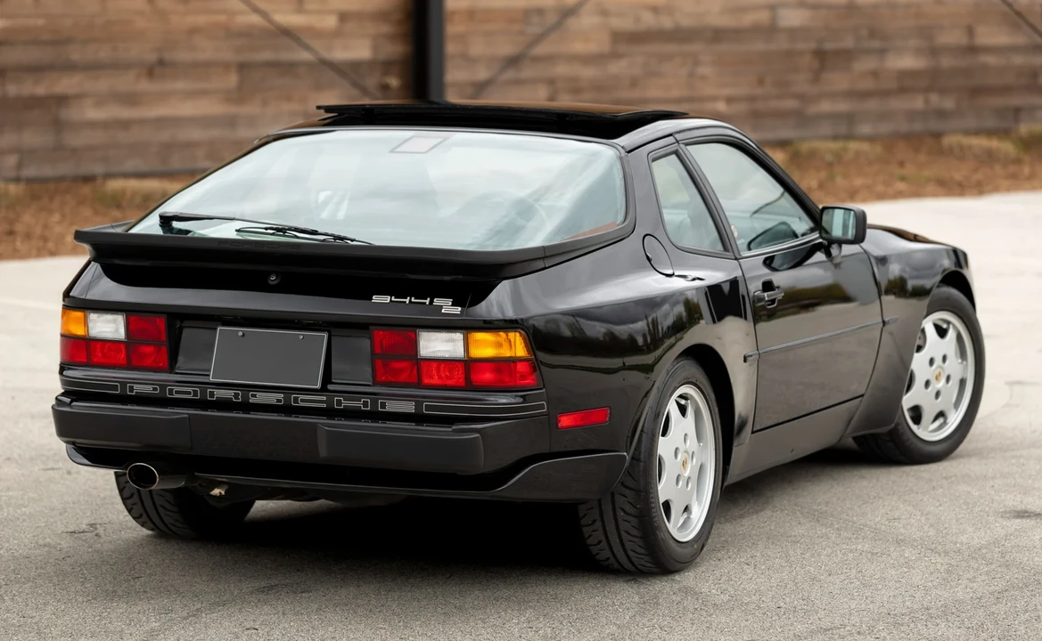 1990 Porsche 944 S2 - Image 15 of 31