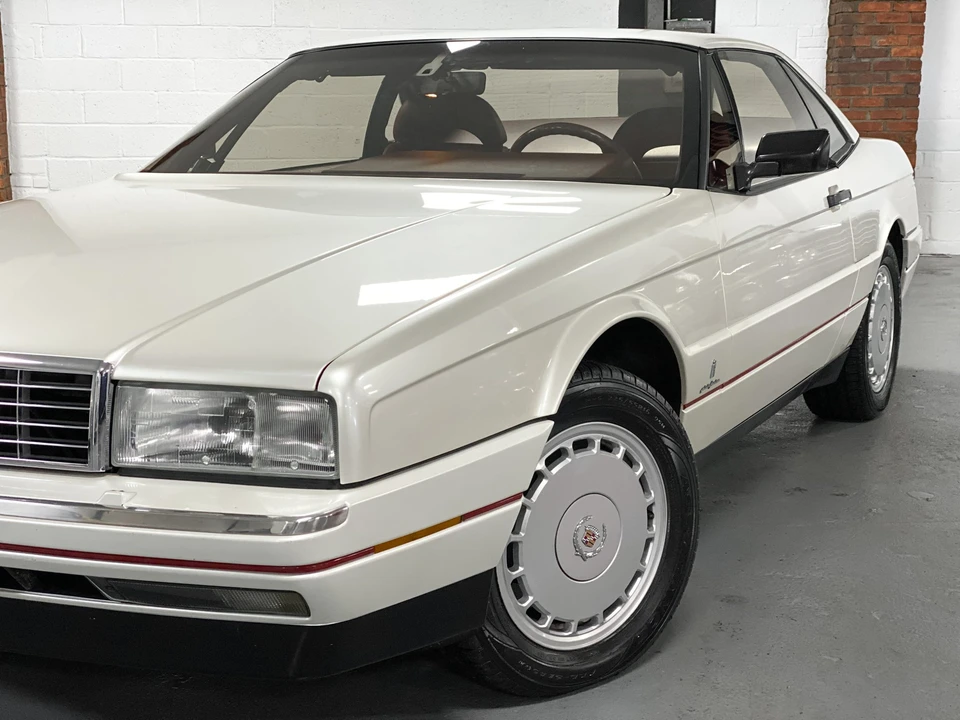 1991 Cadillac Allante - Image 29 of 31