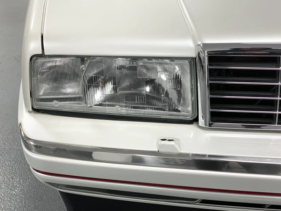 1991 Cadillac Allante - Image 26 of 31
