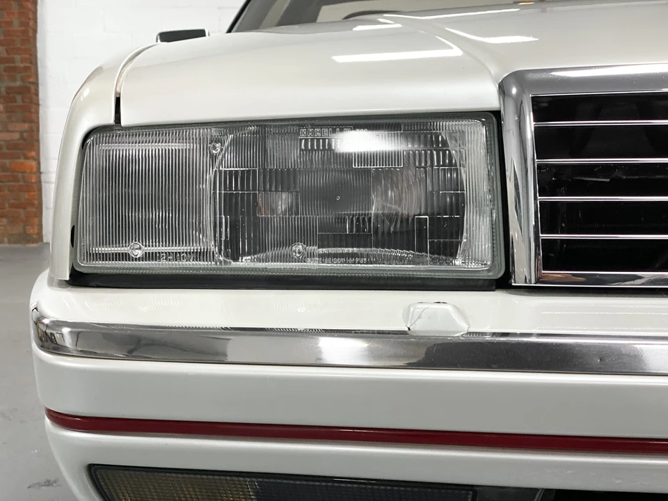 1991 Cadillac Allante - Image 27 of 31