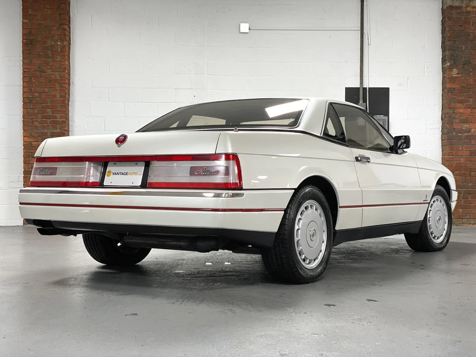 1991 Cadillac Allante - Image 9 of 31