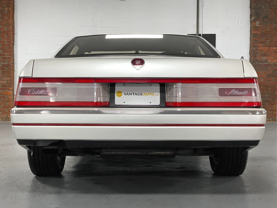 1991 Cadillac Allante - Image 6 of 31