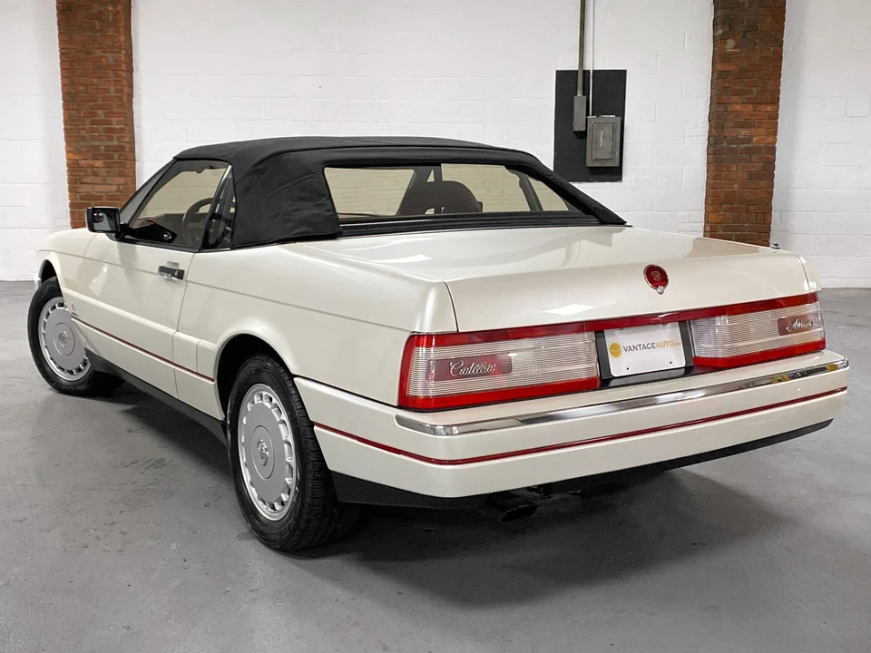 1991 Cadillac Allante - Image 4 of 31