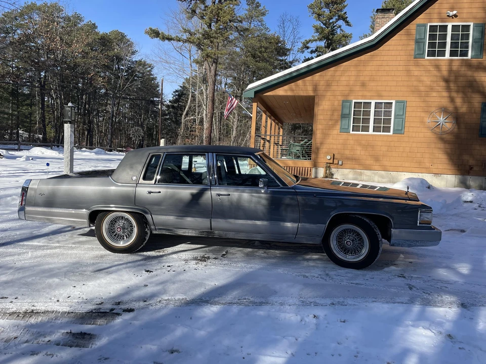 1991 Cadillac Brougham - Image 7 of 31