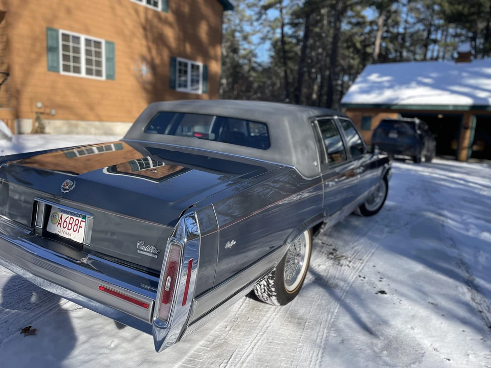 1991 Cadillac Brougham - Image 6 of 31