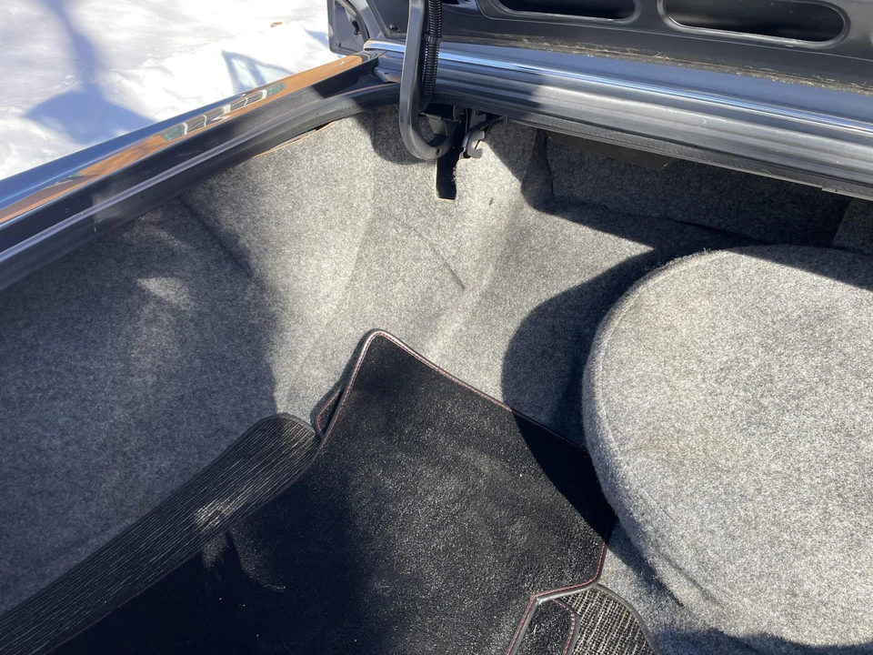 1991 Cadillac Brougham - Image 27 of 31