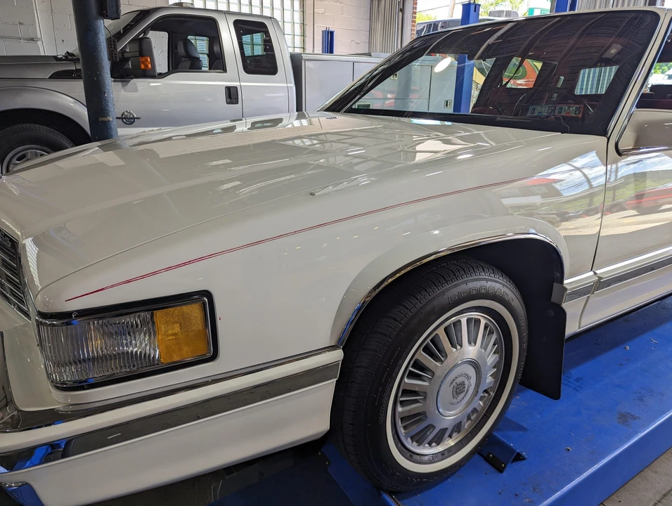 1991 Cadillac DeVille 6th Gen - Image 29 of 31