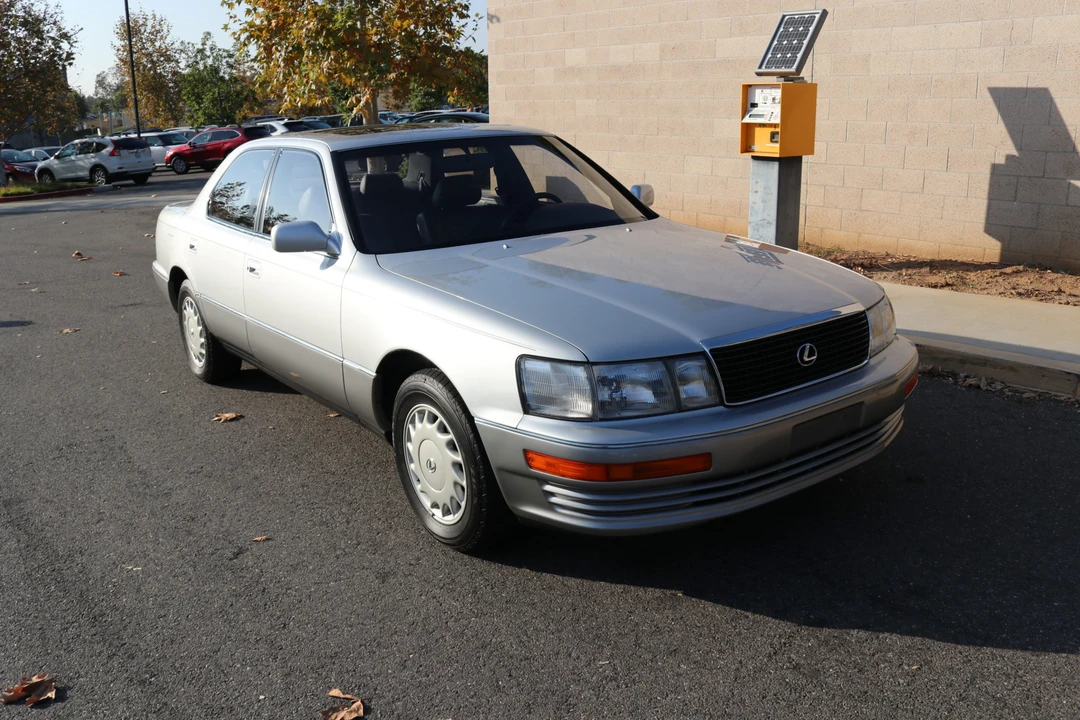 1991 Lexus LS 1st Gen - Image 2 of 31