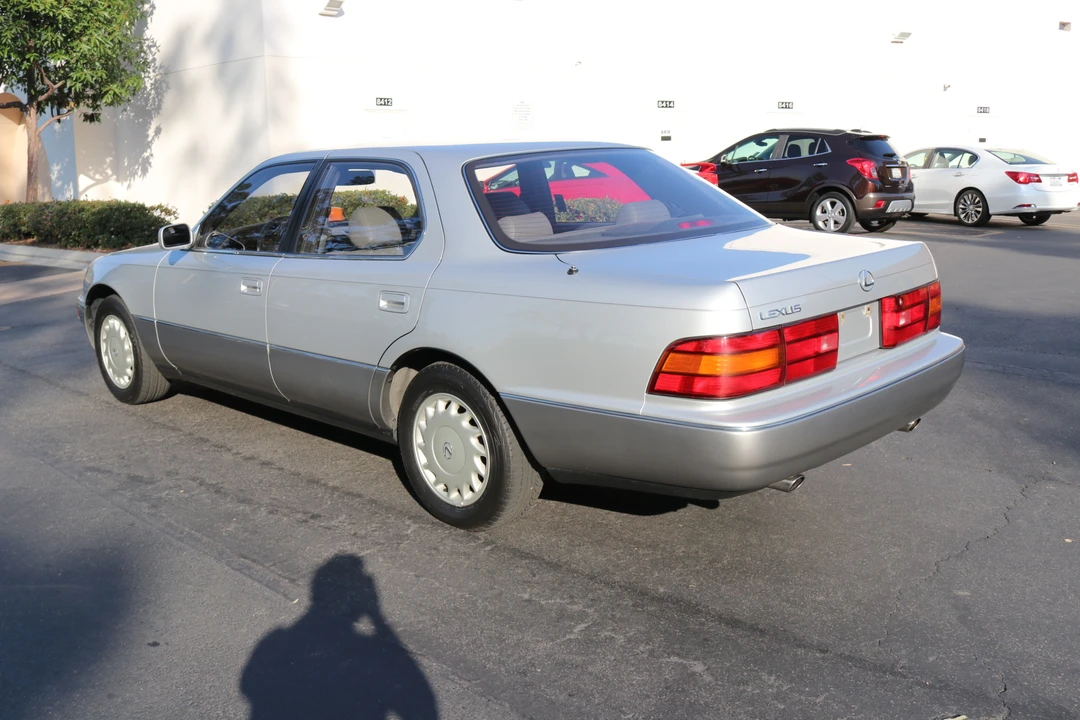 1991 Lexus LS 1st Gen - Image 15 of 31