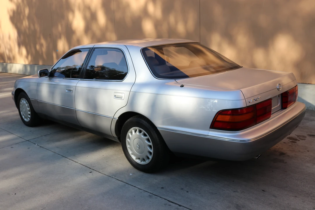 1991 Lexus LS 1st Gen - Image 16 of 31
