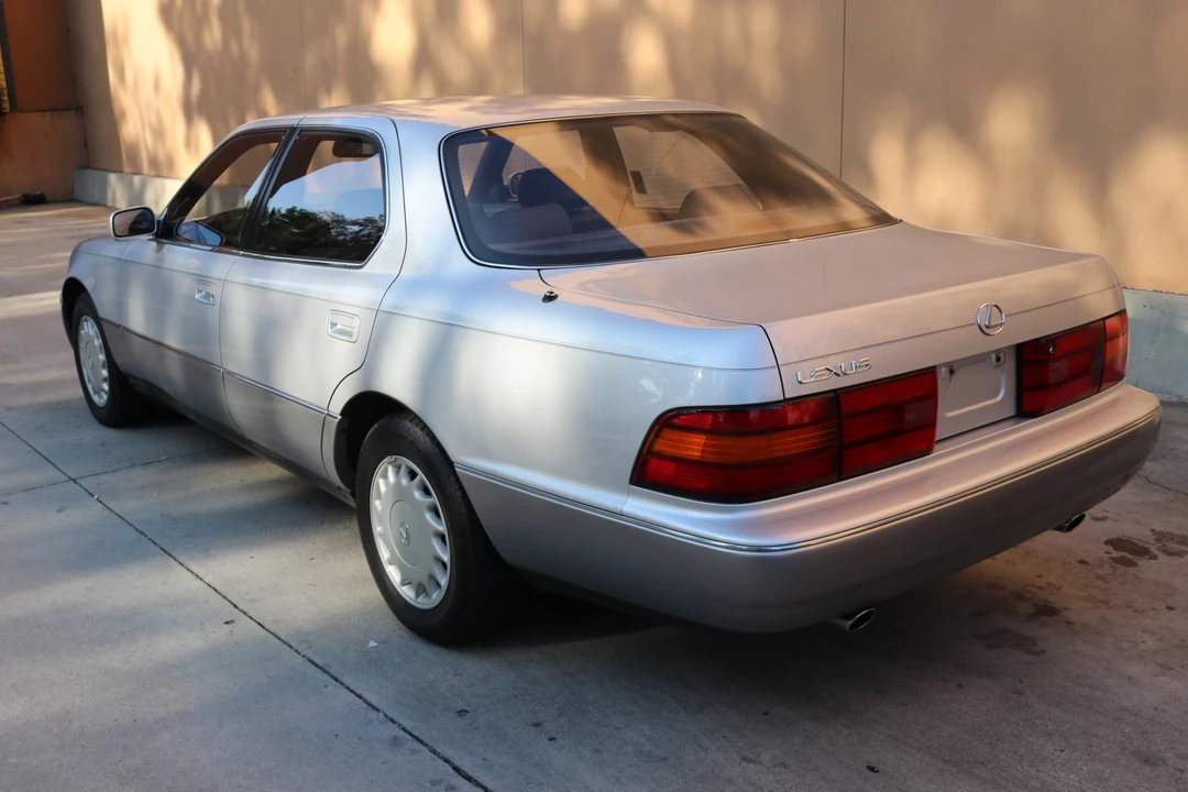 1991 Lexus LS 1st Gen - Image 17 of 31