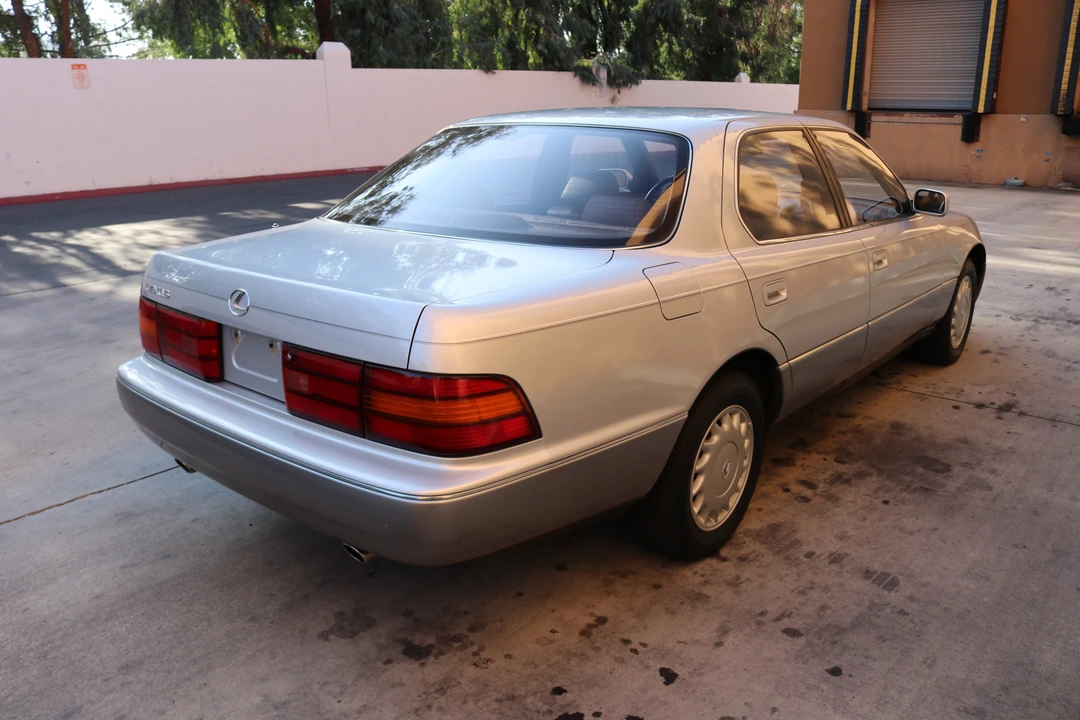 1991 Lexus LS 1st Gen - Image 8 of 31