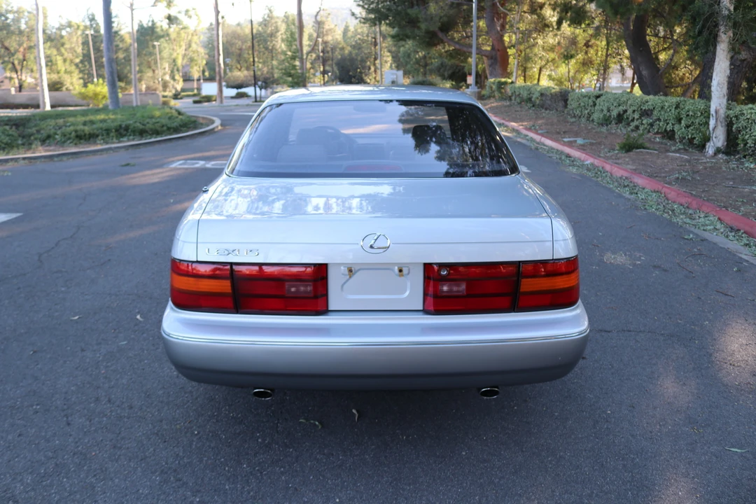1991 Lexus LS 1st Gen - Image 12 of 31