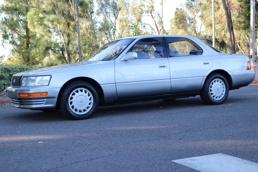 1991 Lexus LS 1st Gen - Image 22 of 31