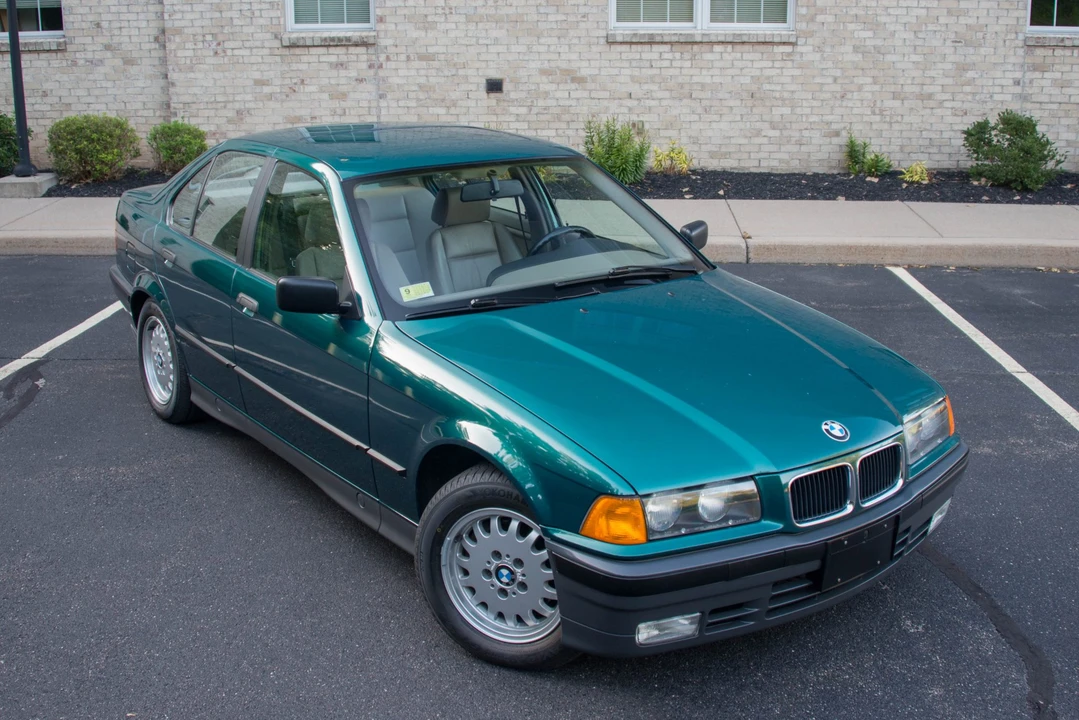 1992 BMW E36 3 Series - Image 2 of 31