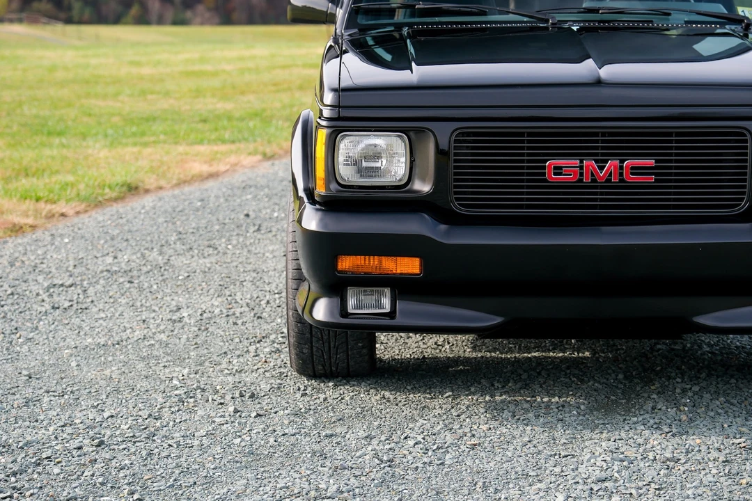 1992 GMC Syclone - Image 21 of 31