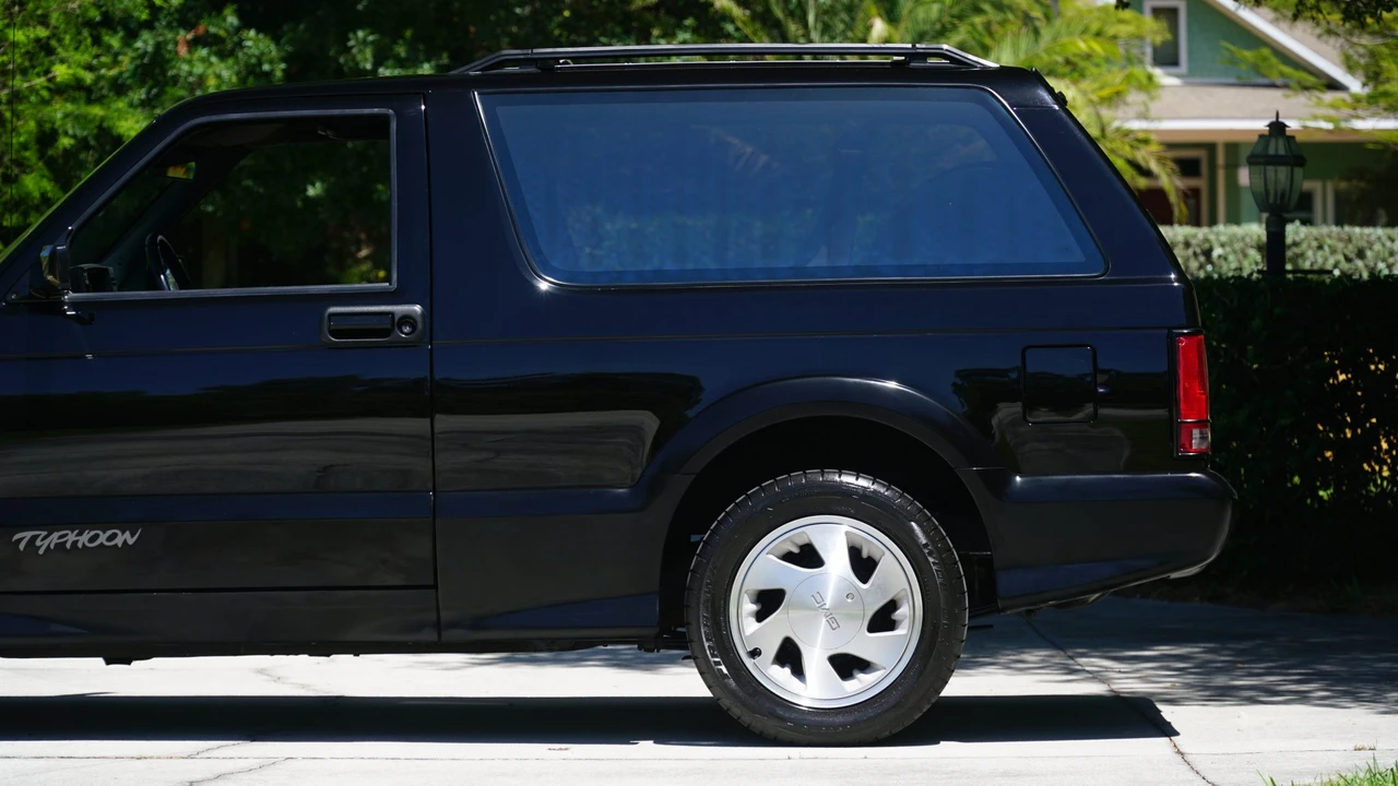 1992 GMC - Image 25 of 31