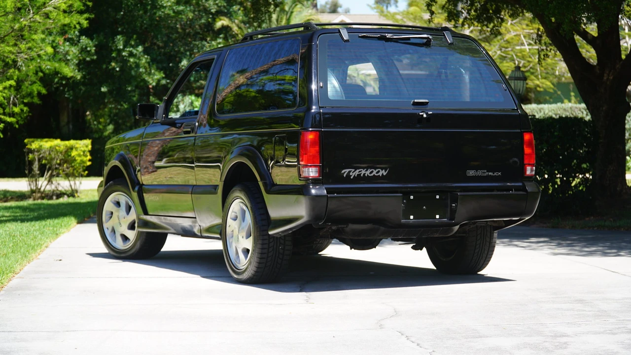 1992 GMC - Image 20 of 31
