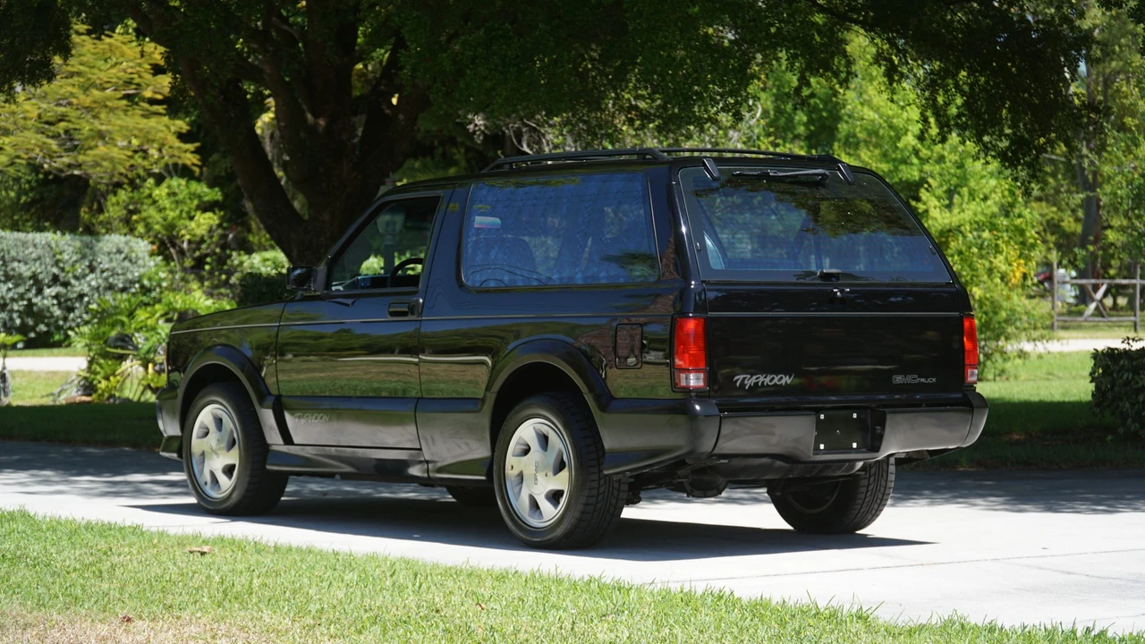 1992 GMC - Image 21 of 31