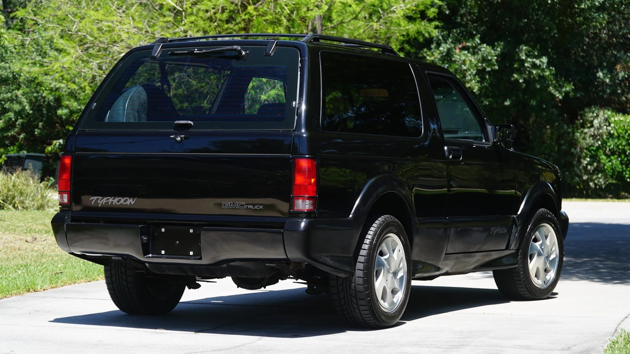 1992 GMC - Image 12 of 31
