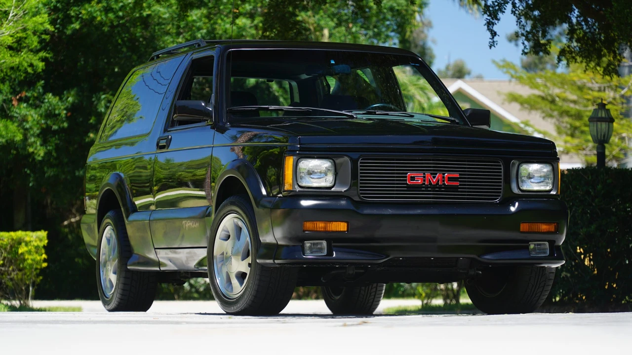 1992 GMC - Image 9 of 31