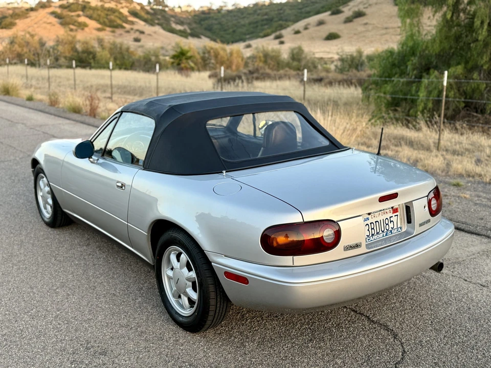 1992 Mazda NA MX-5 Miata - Image 8 of 31