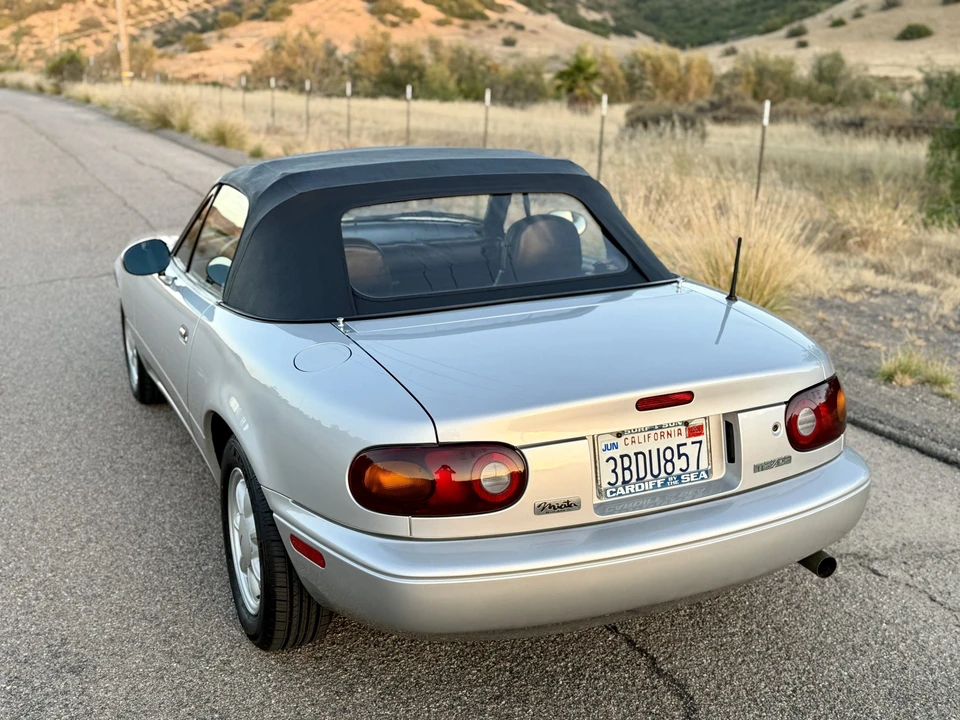 1992 Mazda NA MX-5 Miata - Image 9 of 31
