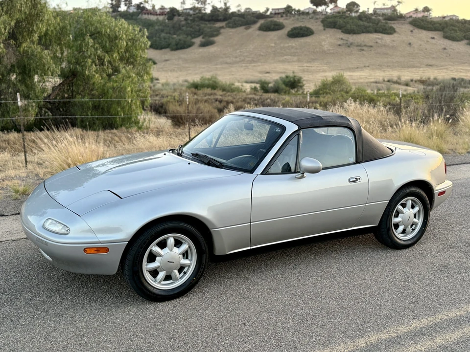 1992 Mazda NA MX-5 Miata - Image 4 of 31